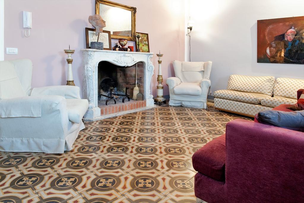 Bed and Breakfast Cavour33 Massa  Exterior foto
